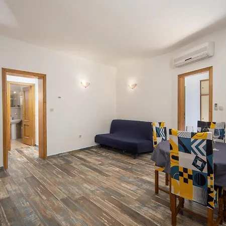 Sandra * Supetarska Draga